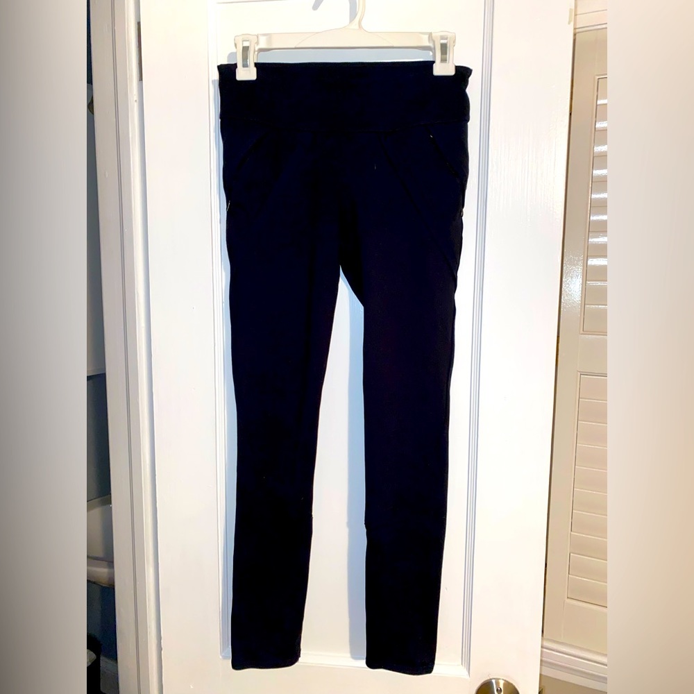 Fabletics leggings with pockets